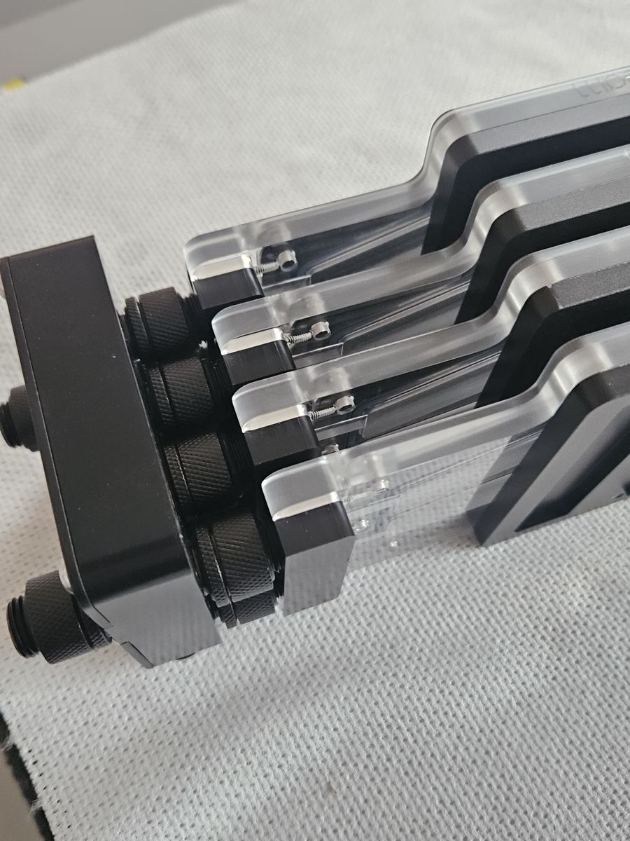 Usinage CNC de précision pour pièces thermiques et refroidissement liquide industriel – HYBRID COOLING MODDING